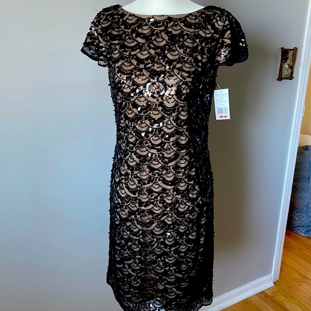 NWT beautiful sequin dress size 4